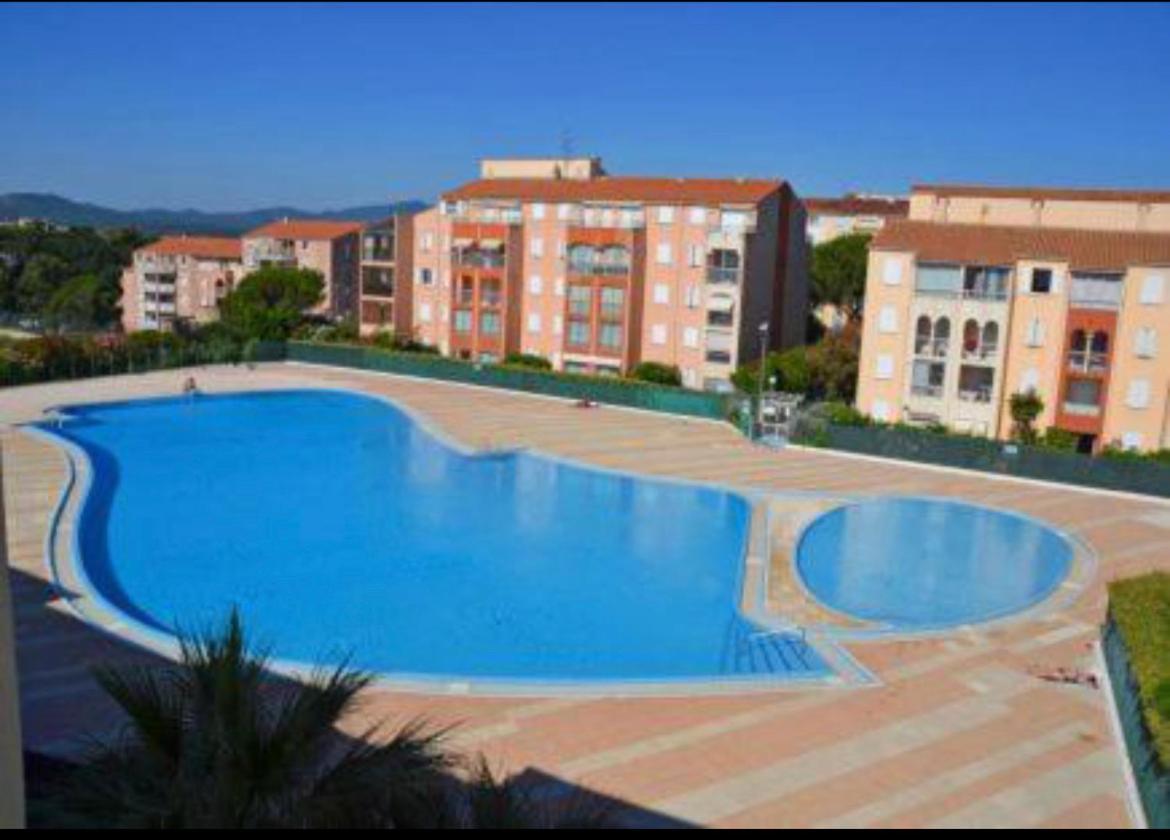 Apartment Dans Residence, Piscine Lagon, Tennis Et Aire De Jeux